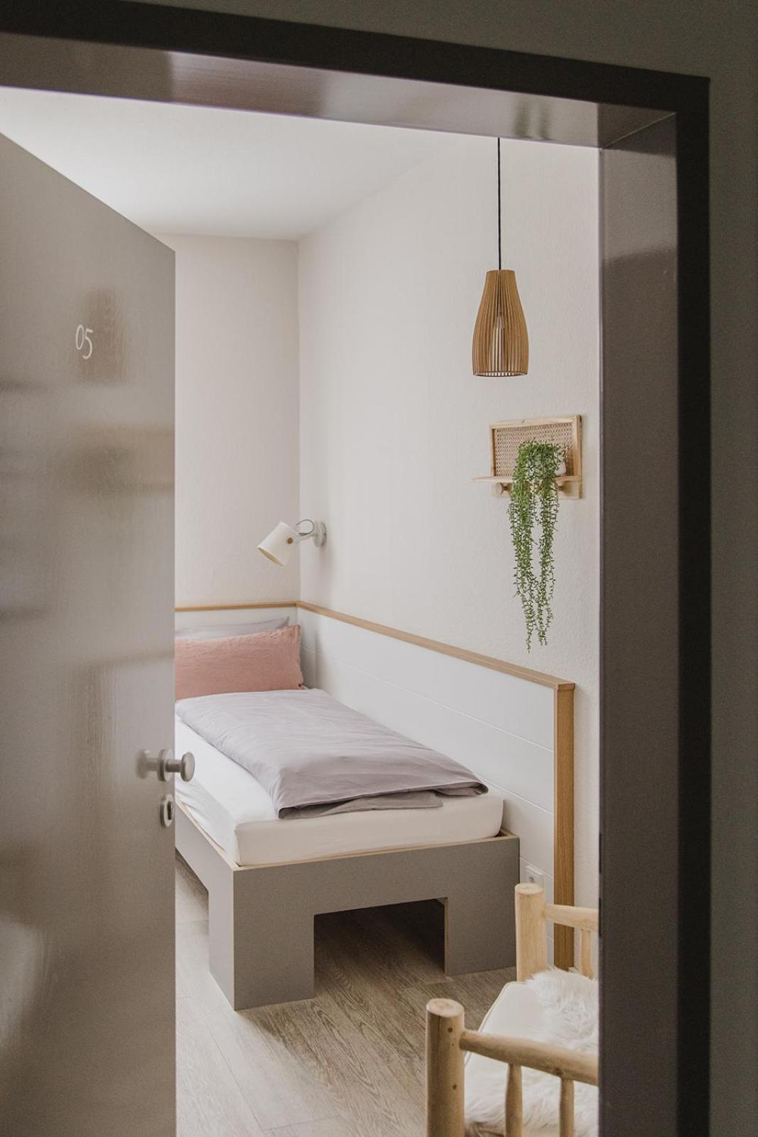 Fruehstueckshotel Fuerstenwerth ヴィルヘルムスハーフェン エクステリア 写真